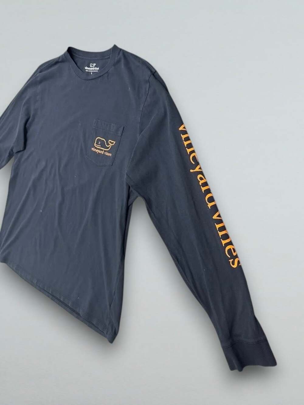 Men’s Navy Long Sleeve Pocket Graphic Tee Whale Coastal Large - Picture 3 of 6